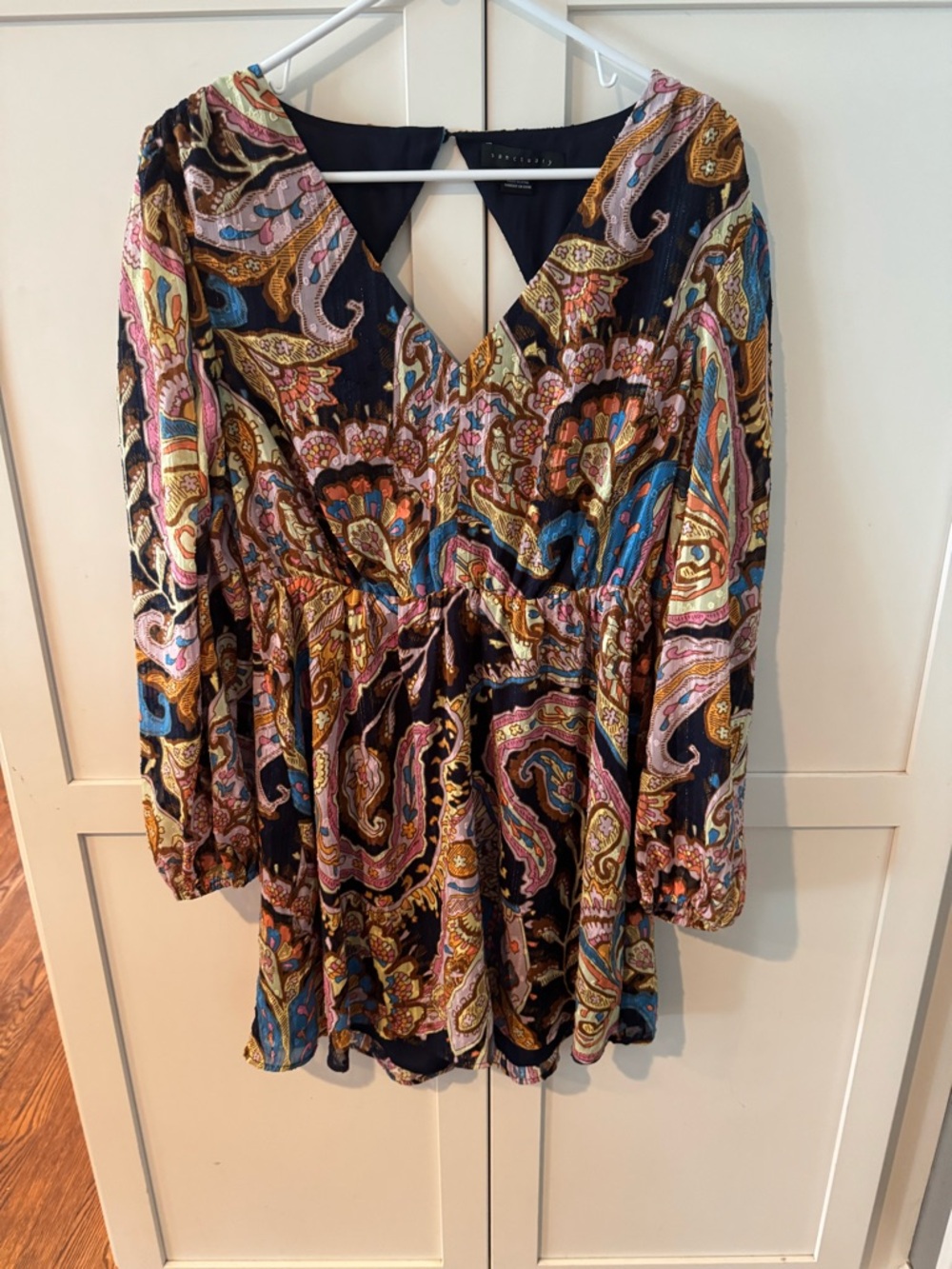 Women's Paisley Print V-Neck Long Sleeve Top - Multicolor
